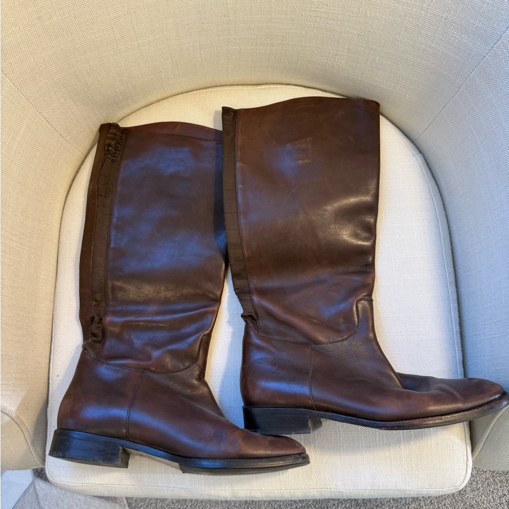 Banana Republic Tan and Black Leather Boots